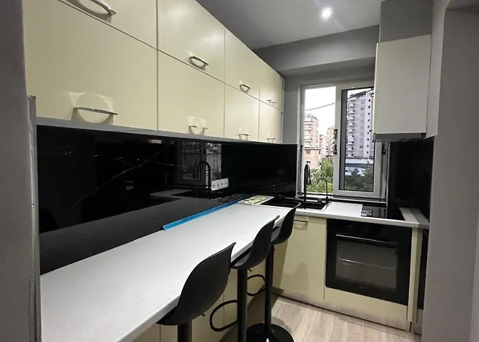 Blue Gateway * Vlorë